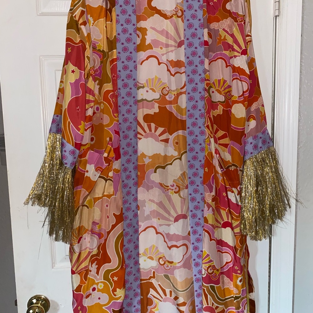 Celia B glitter accent robe